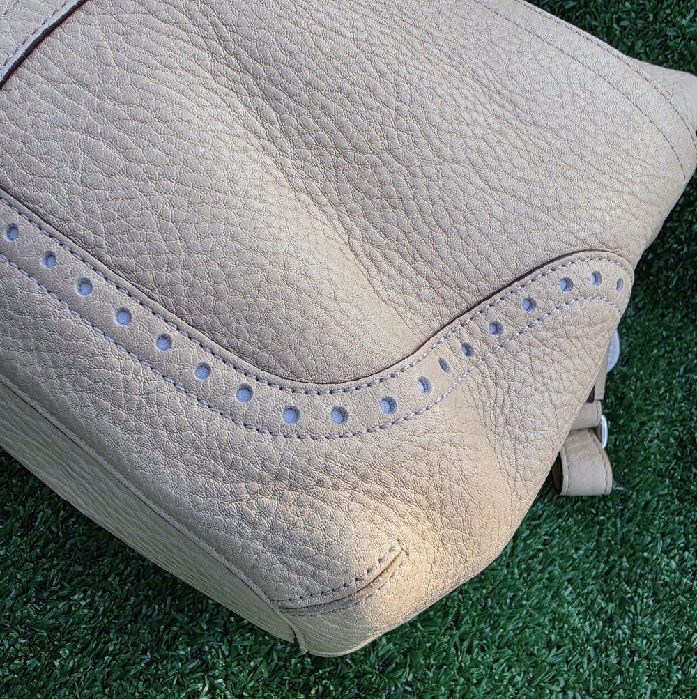 Coach Vintage Hampton Soho Boho Shoulder Bag. 2025 - Picture 9 of 16
